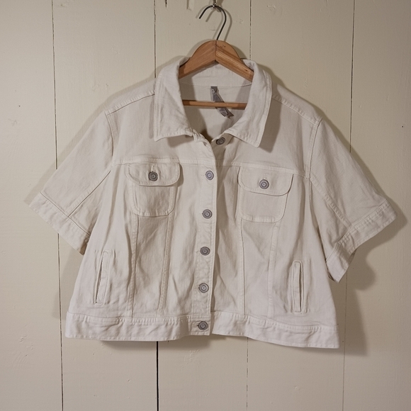 Short Sleeves White denim jacket - Picture 1 of 8